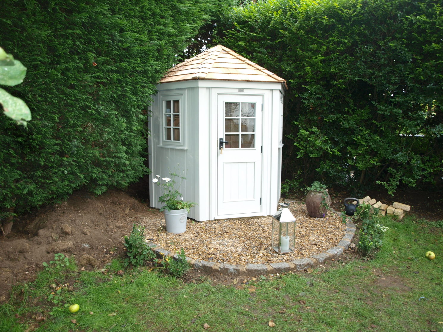 7ft Hexagonal shed with cedar roof