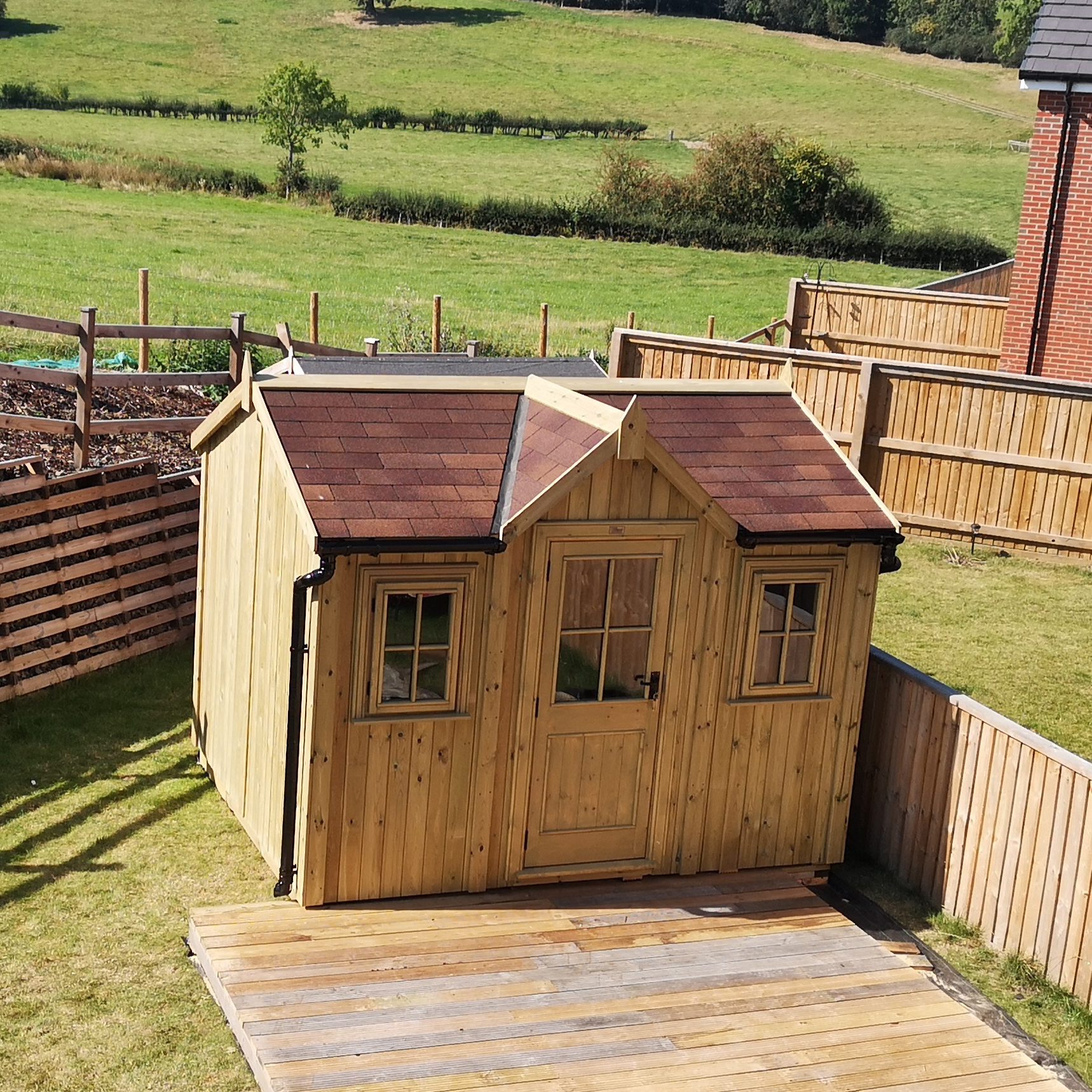 The Richmond Shed in Garden with patio